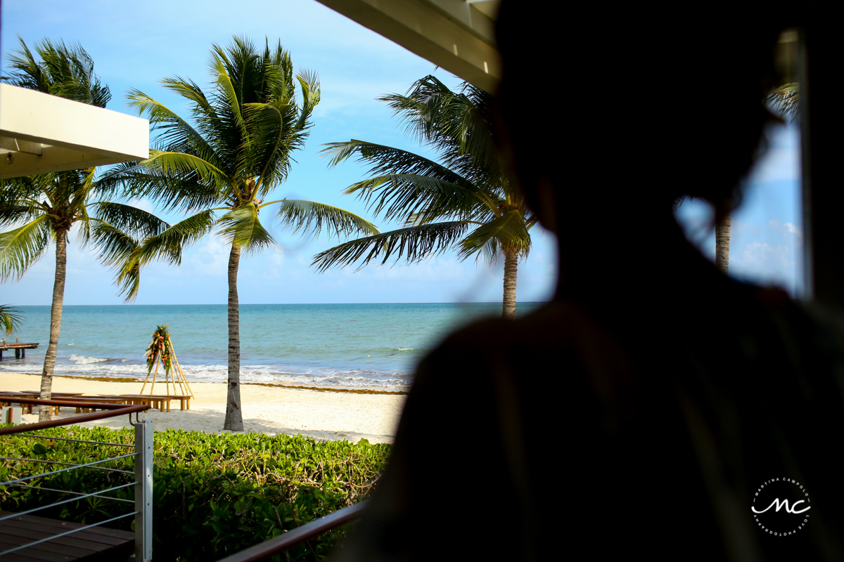 Beach destination wedding at Blue Diamond Luxury Boutique Hotel in Mexico. Martina Campolo Photography