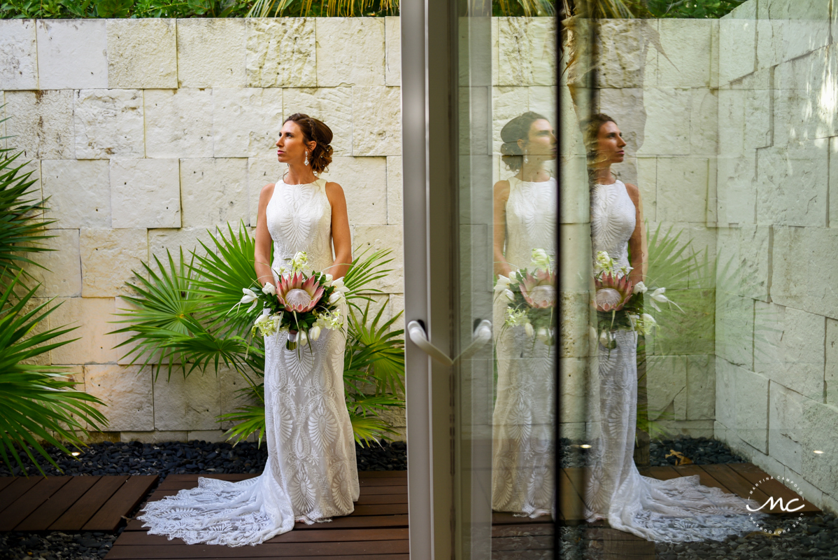 Destination bride portraits at Blue Diamond Luxury Boutique Hotel, Mexico. Martina Campolo Photography