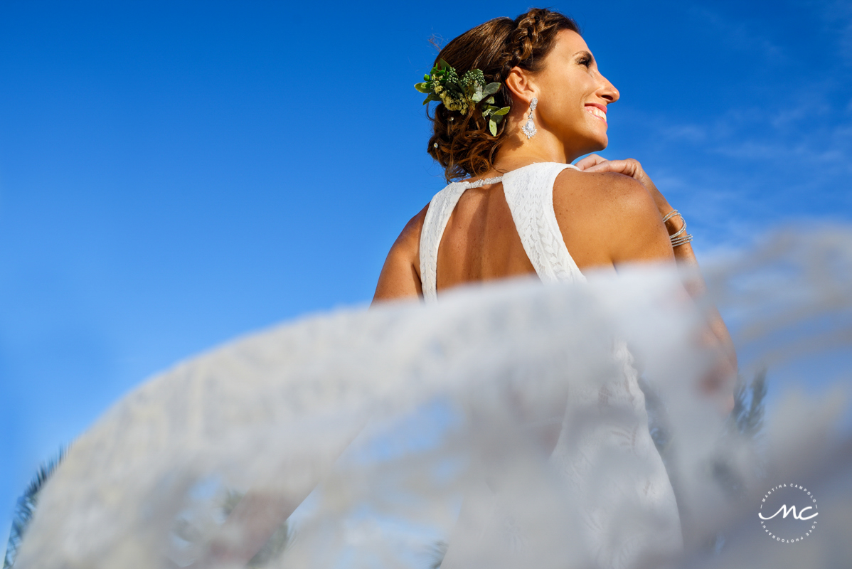 Destination bride portraits at Blue Diamond Riviera Maya, Mexico. Martina Campolo Photography