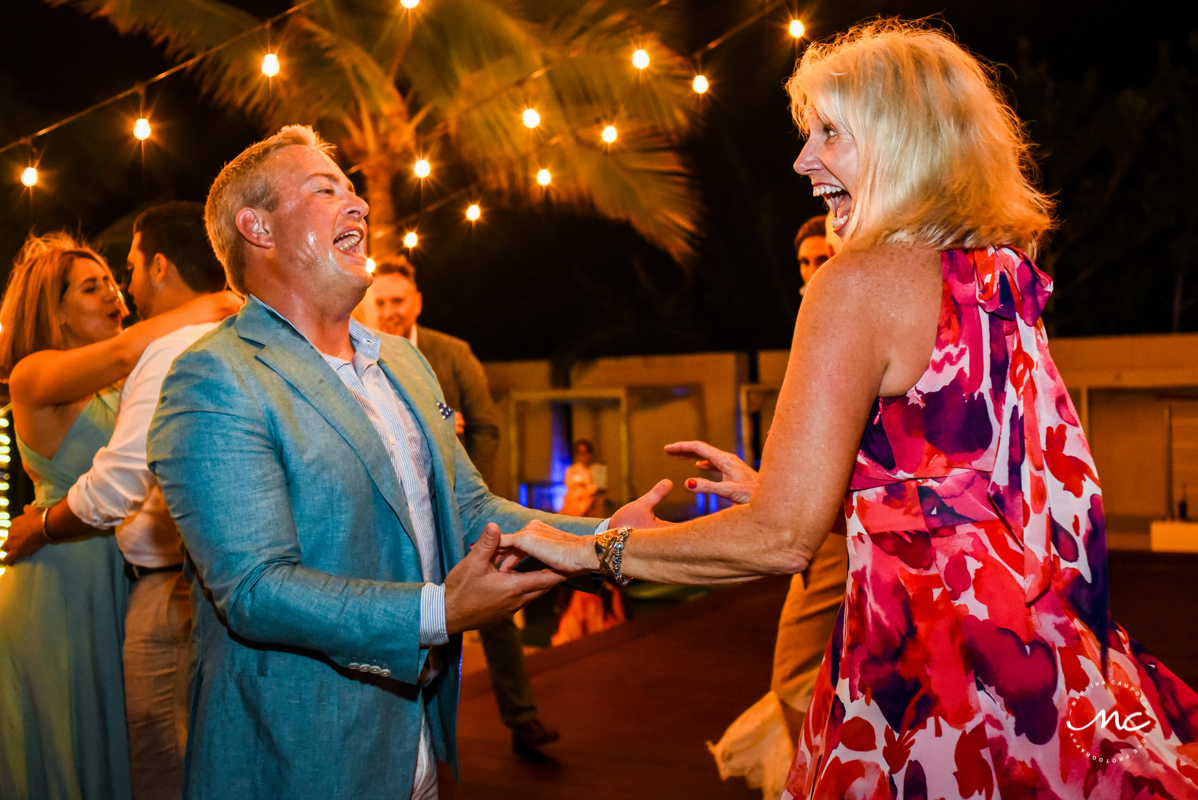 Fun Wedding reception at Blue Diamond Riviera Maya, Mexico. Martina Campolo Photography