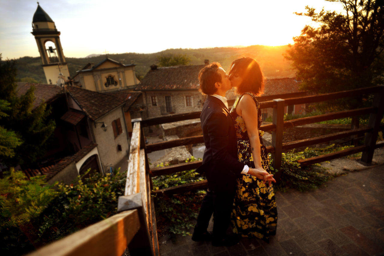 Castello di Trisobbio Engagement Session in Italy. Martina Campolo Photography