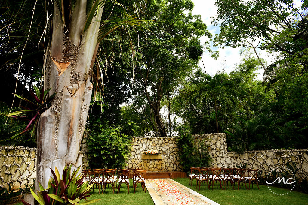 Garden Wedding at Mahekal Beach Resort in Playa del Carmen, Mexico. Martina Campolo Photography