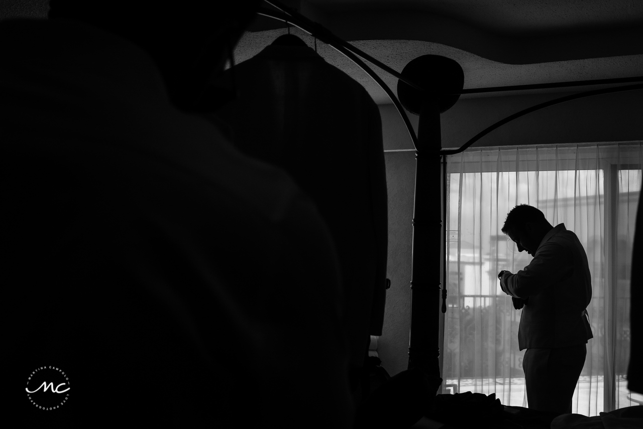 Groom silhouette. The Royal Playa del Carmen Wedding. Martina Campolo Photography