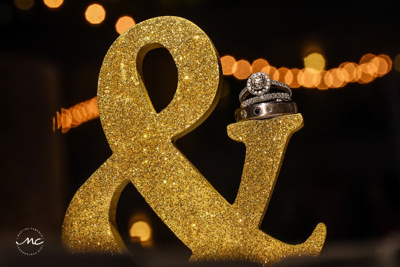 Wedding rings shot at The Royal Playa del Carmen, Mexico. Martina Campolo Photography