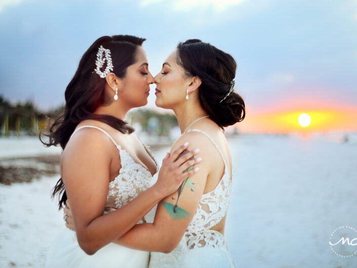 Intimate Gay Wedding in Villas Palapas de Mar Holbox Mexico by Martina Campolo Photography