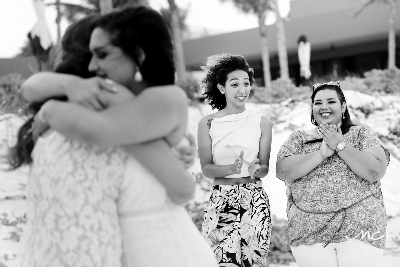 Black and white wedding photography at Andaz Mayakoba Resort, Mexico. Martina Campolo Photography