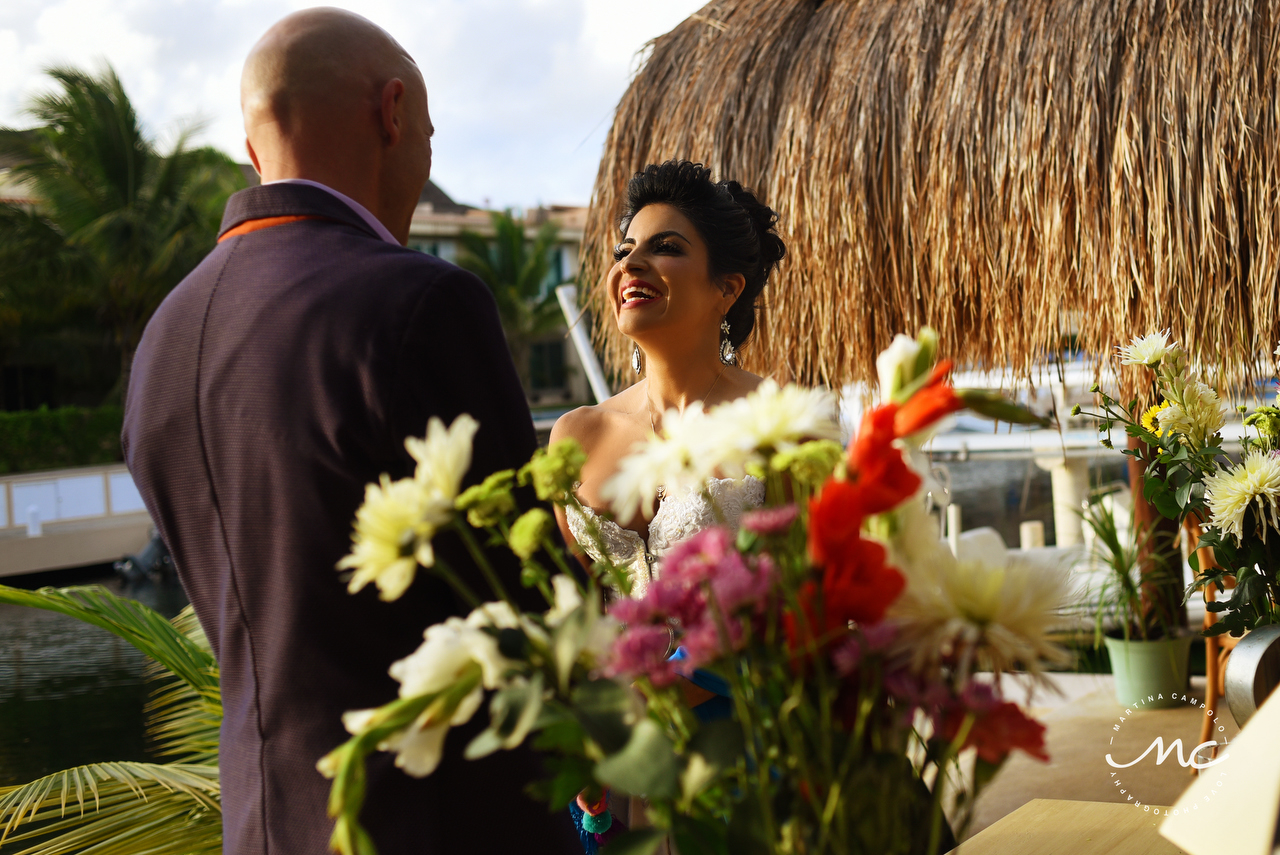 Sol and David's intimate wedding in Puerto Aventuras, Mexico by Martina Campolo Photographer