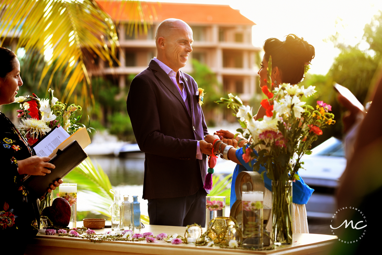 Sol and David's intimate wedding in Puerto Aventuras, Mexico by Martina Campolo Photographer