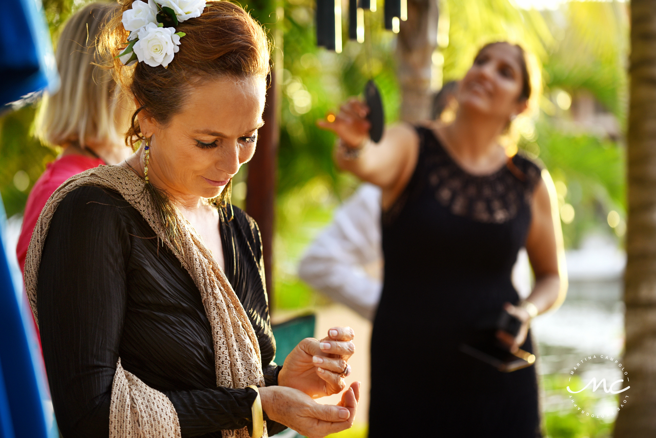 Intimate Puerto Aventuras Wedding in Mexico by Martina Campolo Photographer