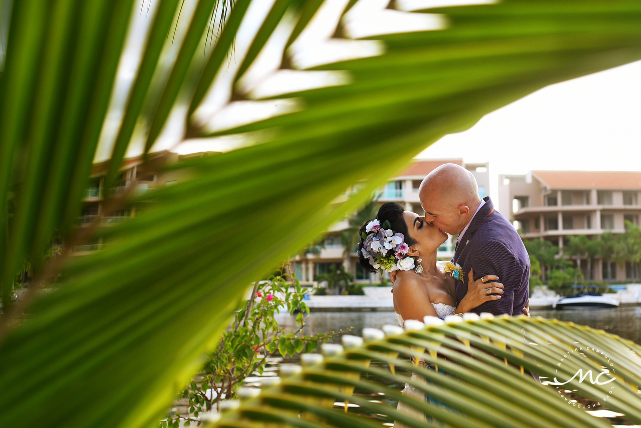 Sol and David's wedding in Puerto Aventuras, Mexico by Martina Campolo Photographer