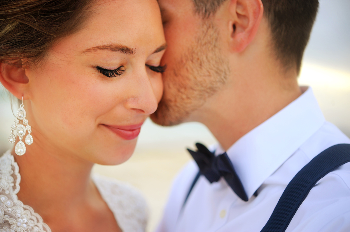 Bride and groom beach portraits Royalhideaway Playacar Mexico. Martina Campolo