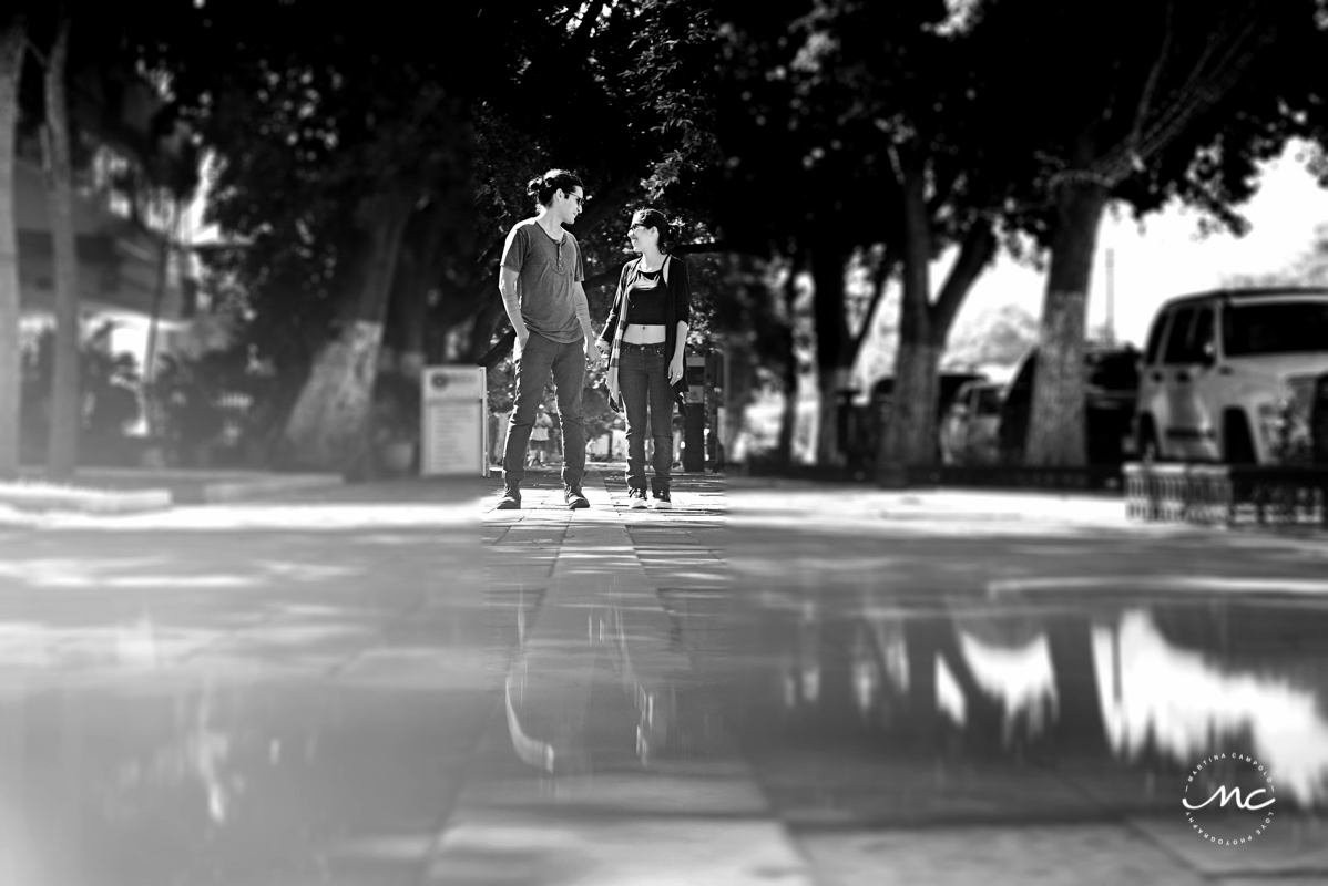 Engagement Session in Paseo Montejo Merida, Yucatan, Mexico by Martina Campolo Photography