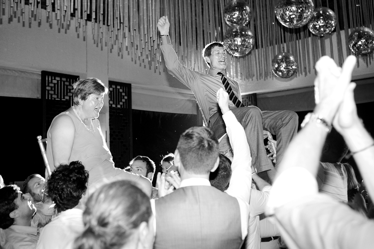 Fun Jewish wedding reception at Paradisus Playa del Carmen, Mexico. Martina Campolo Photography