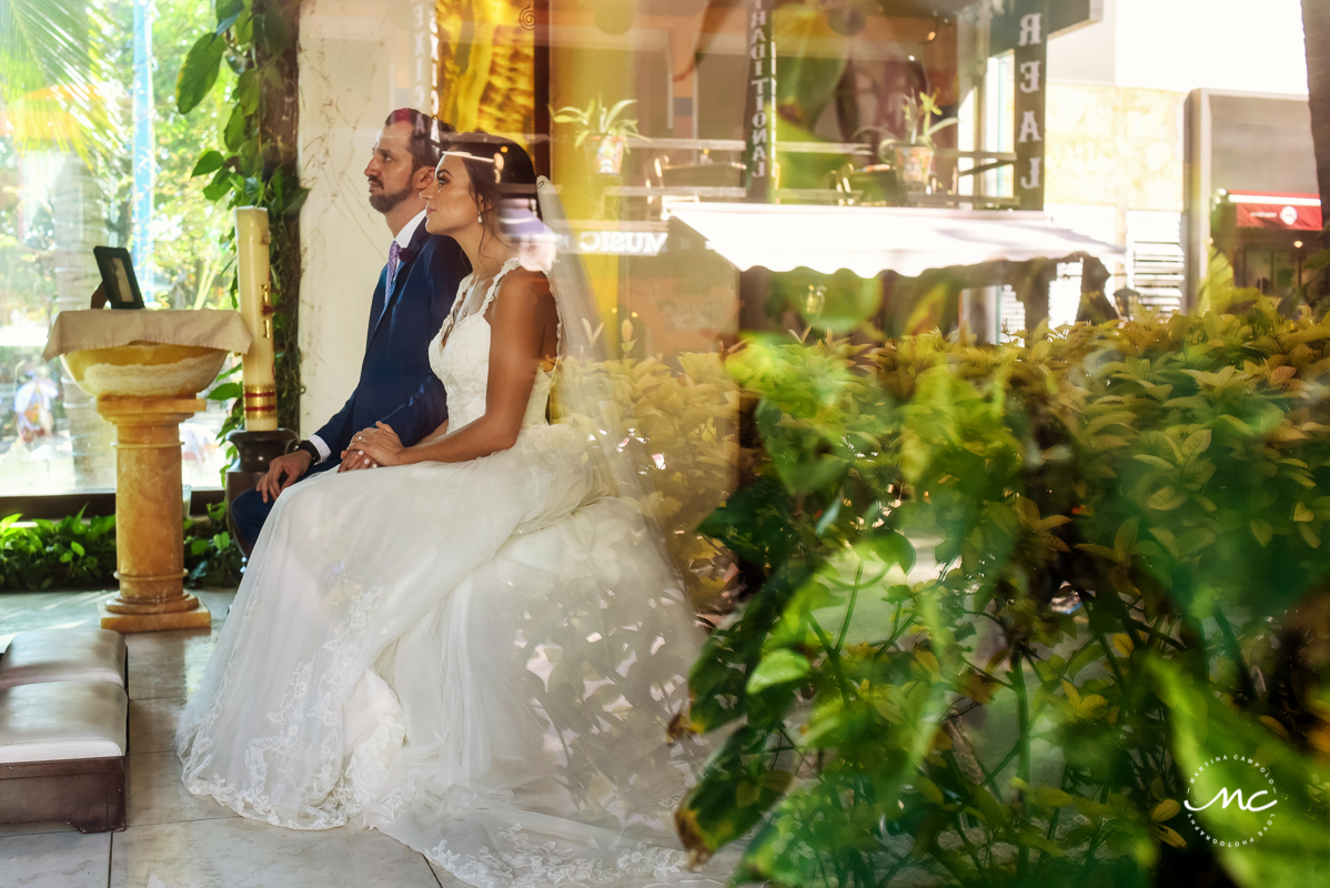 5th Ave Chapel Wedding in Playa del Carmen, Mexico. Martina Campolo Photography