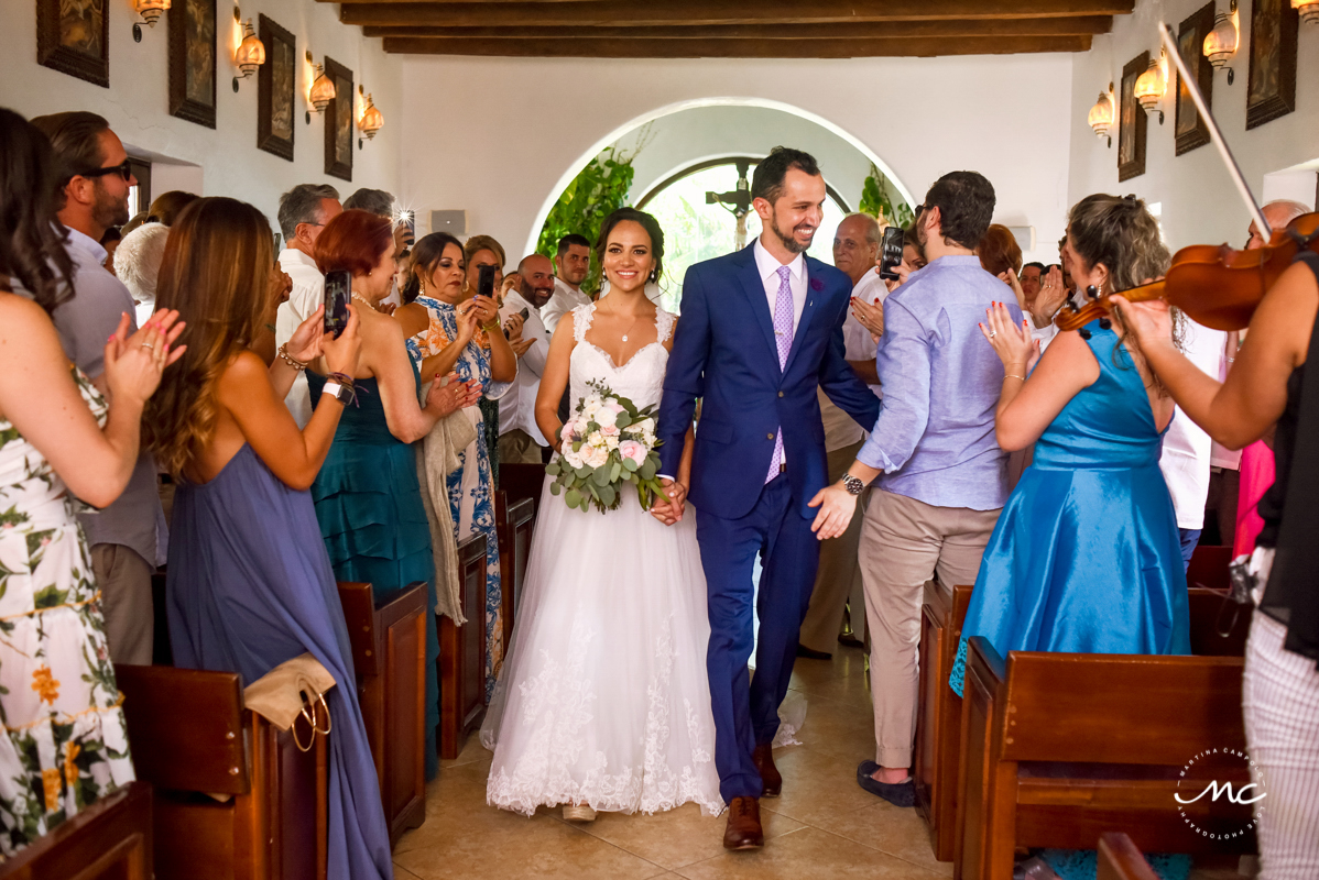 Catholic wedding in Playa del Carmen, Mexico. Martina Campolo Photography