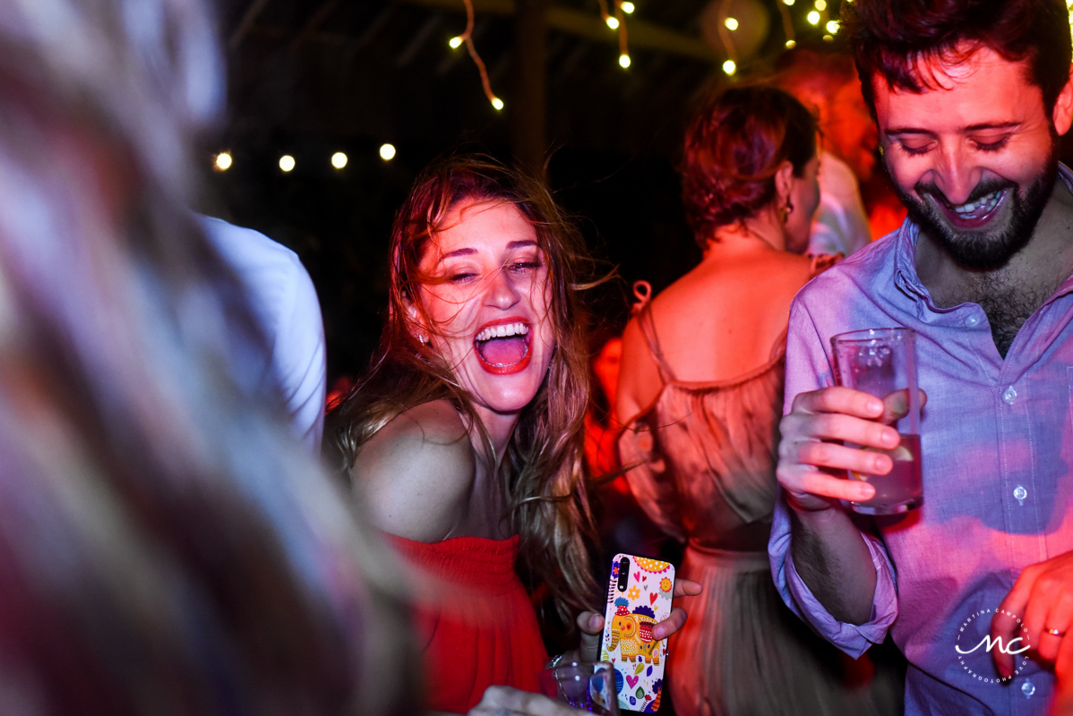 Wedding guests having fun at Blue Venado Wedding in Mexico. Martina Campolo Photography