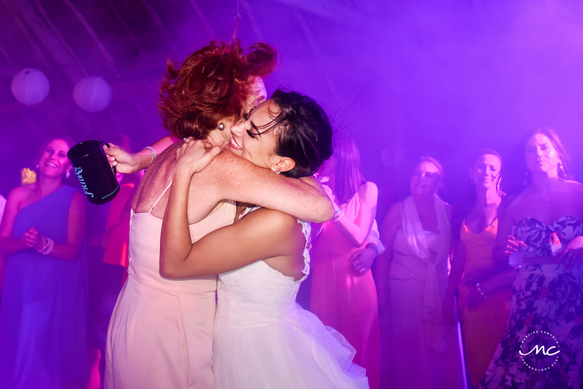 Bride and mother hug at Blue Venado Wedding in Mexico. Martina Campolo Photography