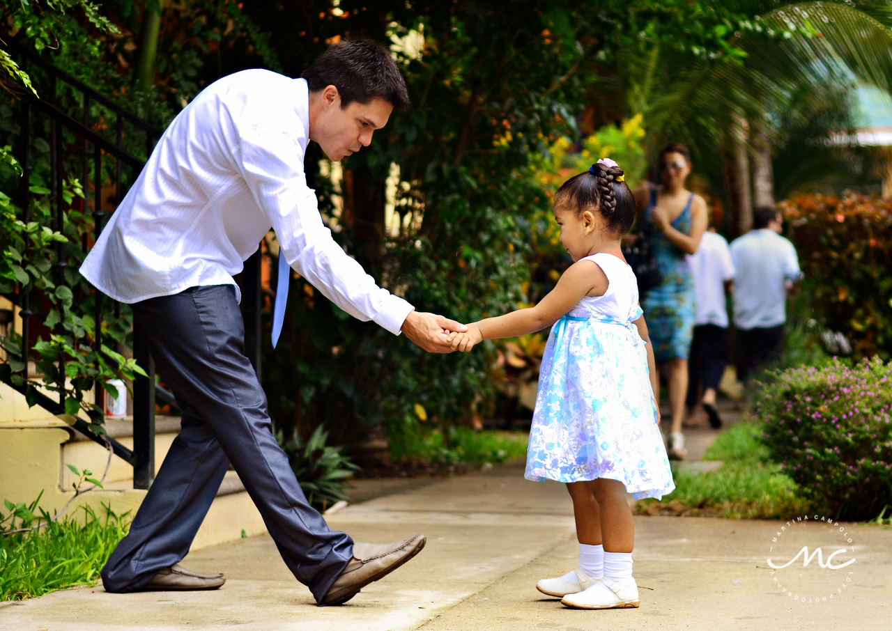 Groom and flower girl. Guanacaste Costa Rica Wedding by Martina Campolo Photography