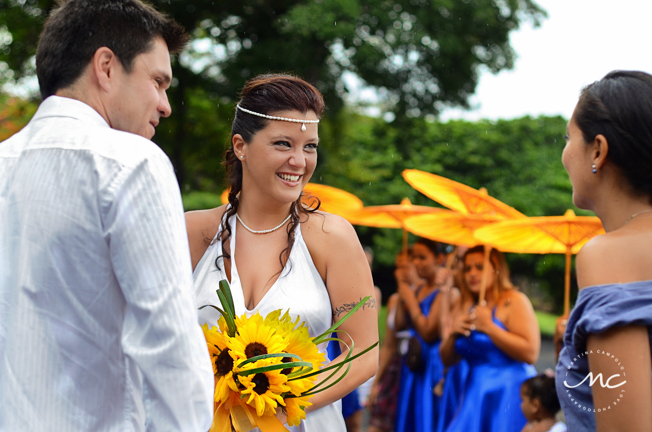 Beach bride. Costa Rica Destination Wedding by Martina Campolo Photography