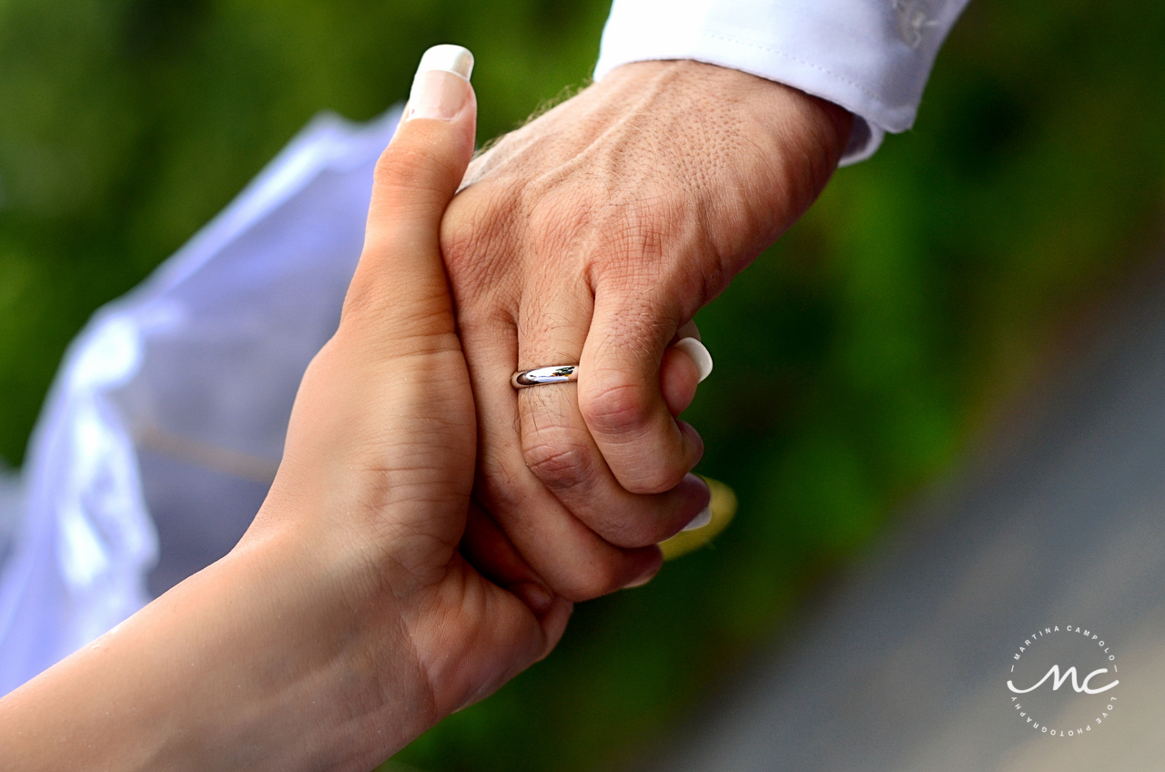 Guanacaste, Costa Rica Beach Destination Wedding. Martina Campolo Photography