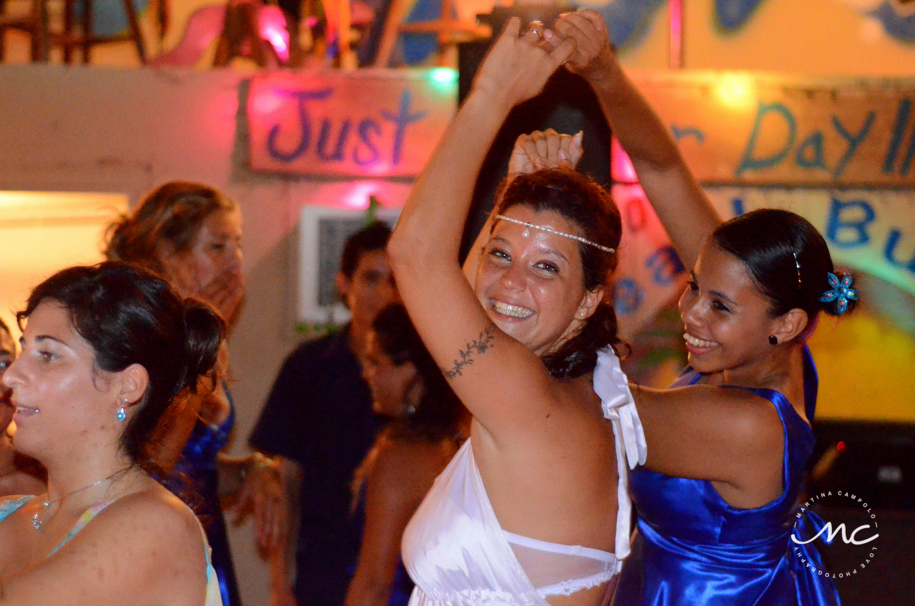 Wedding reception at Beach Bums, Costa Rica. Martina Campolo Photography