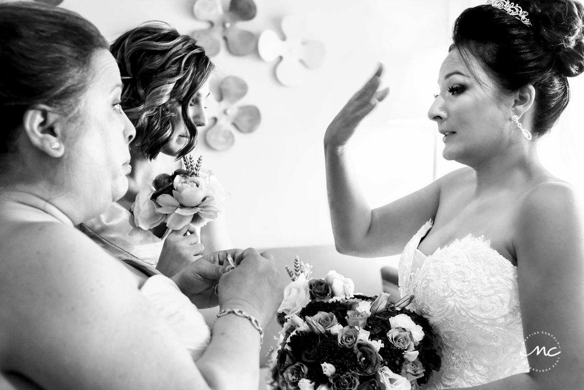 Destination bride getting ready at Now Sapphire Riviera Cancun, Mexico. Martina Campolo Photography