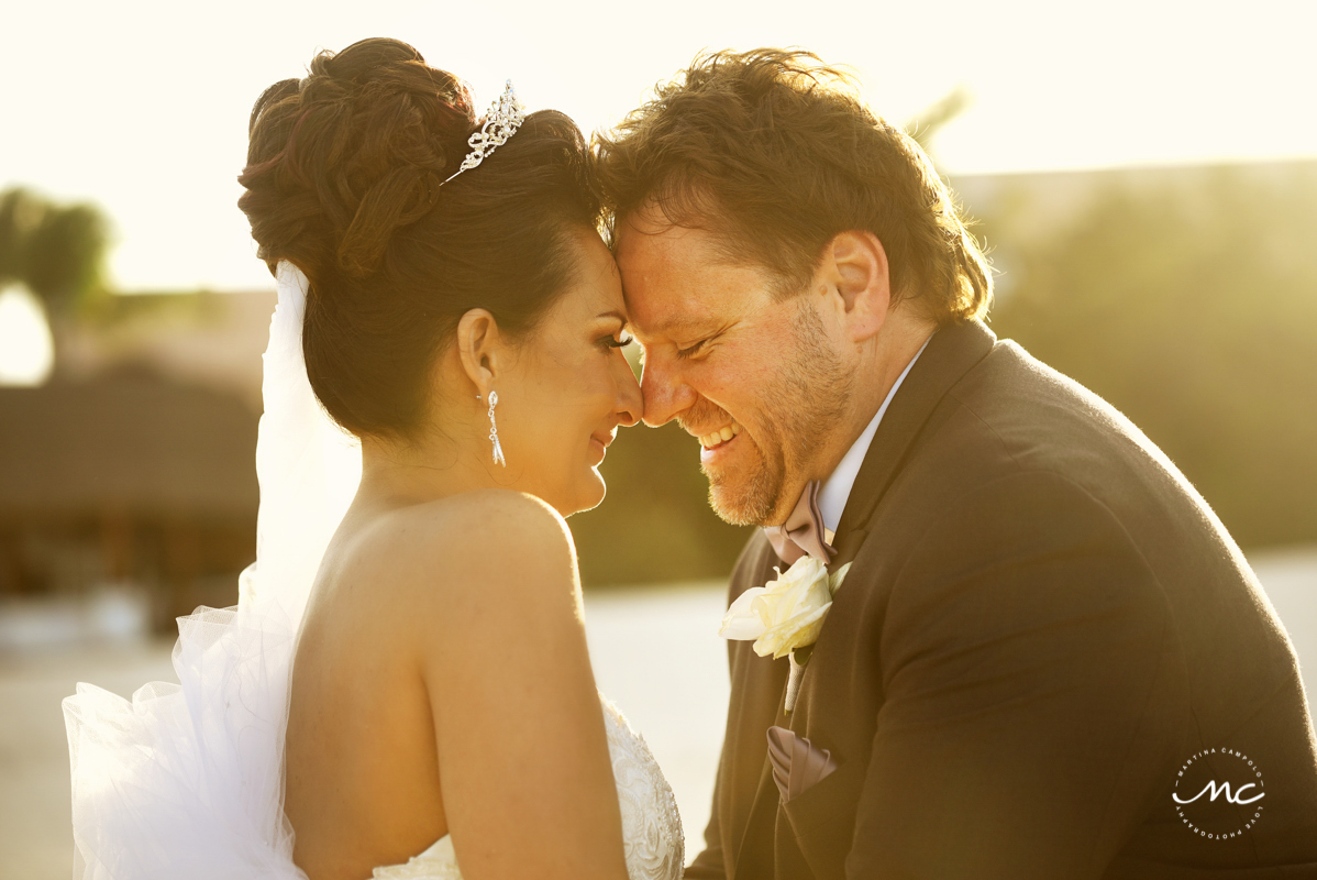 Bride and groom sunset portraits at Now Sapphire Riviera Cancun, Mexico. Martina Campolo Photography