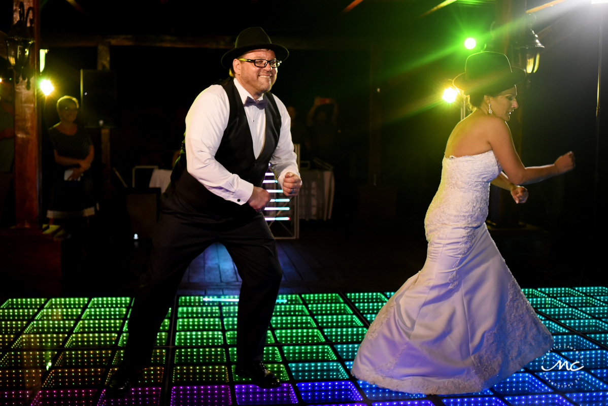Bride and groom dance. Now Sapphire Riviera Cancun wedding by Martina Campolo Photography