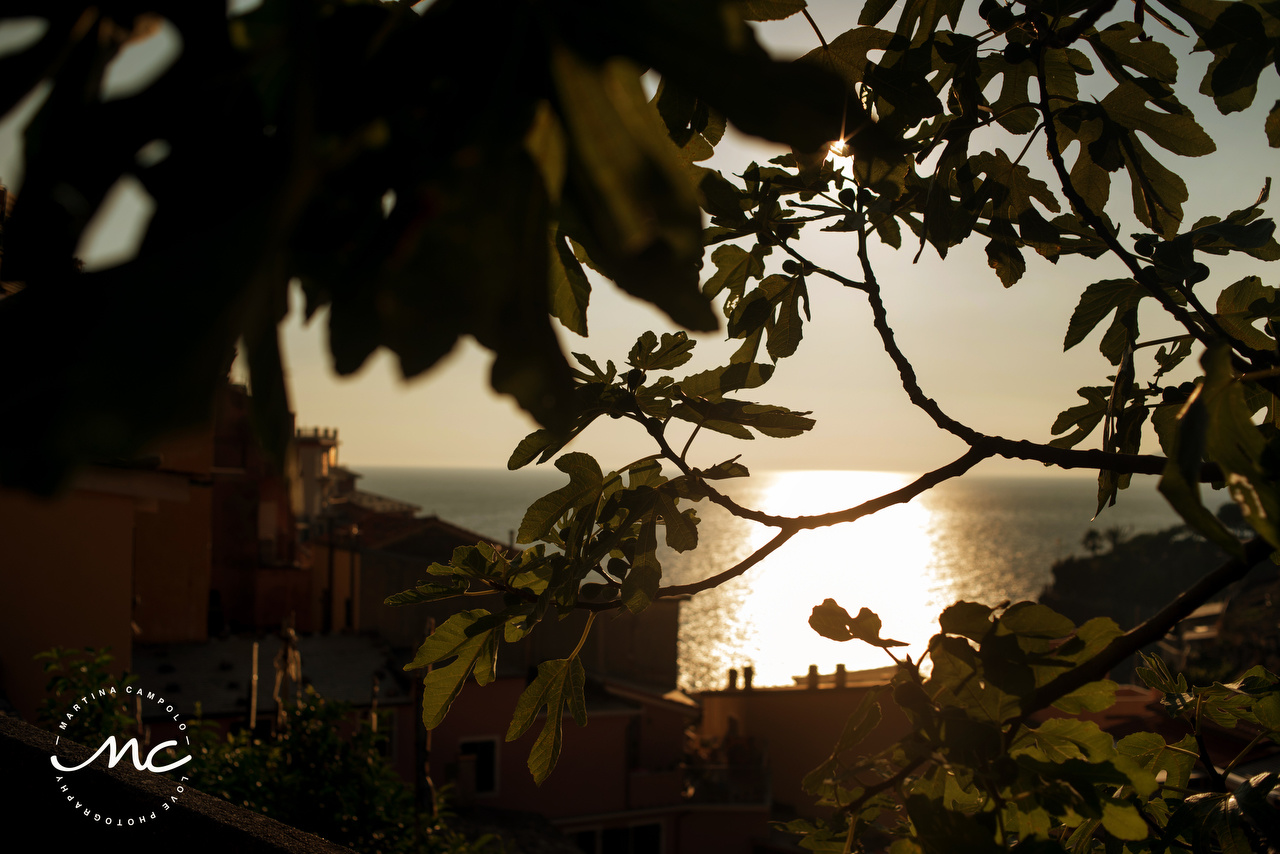 Cinque Terre Sunsets. Martina Campolo Italian Wedding Photographer