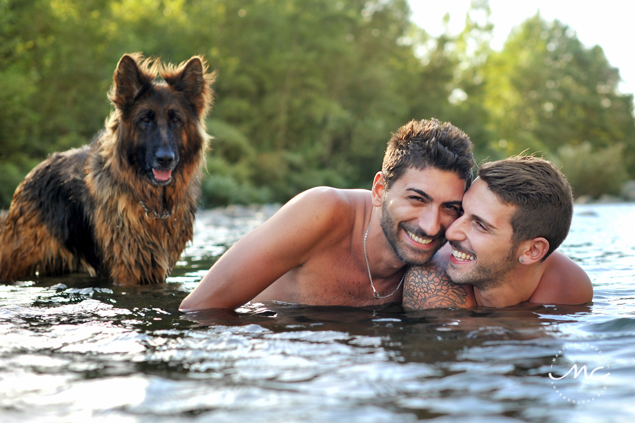 Same sex engagement portraits in Cinque Terre, Italy. Martina Campolo Photography