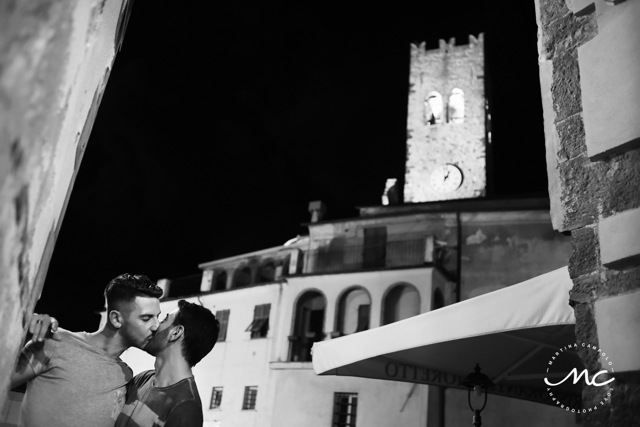 Black and White engagement portraits in Cinque Terre, Italy. Martina Campolo Photography
