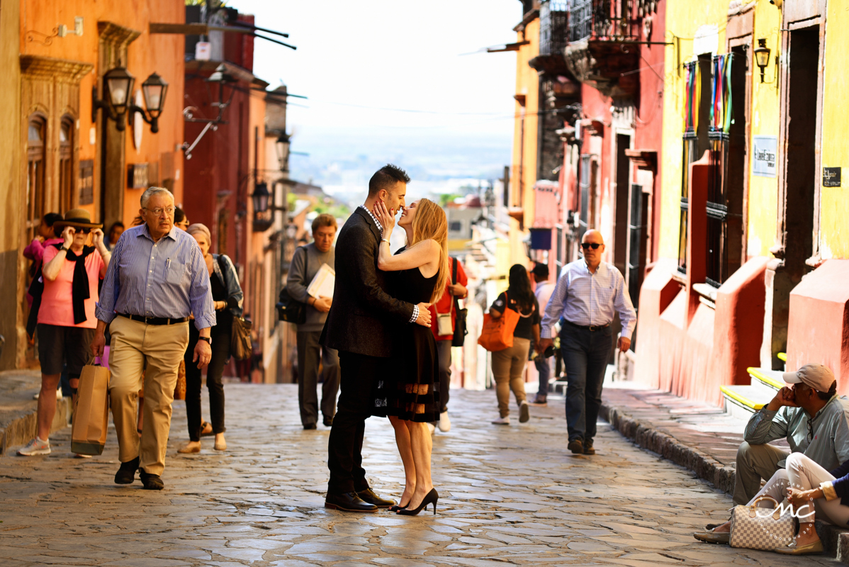 Anniversary session in San Miguel de Allende, Guanajuato, Mexico. Martina Campolo Photography