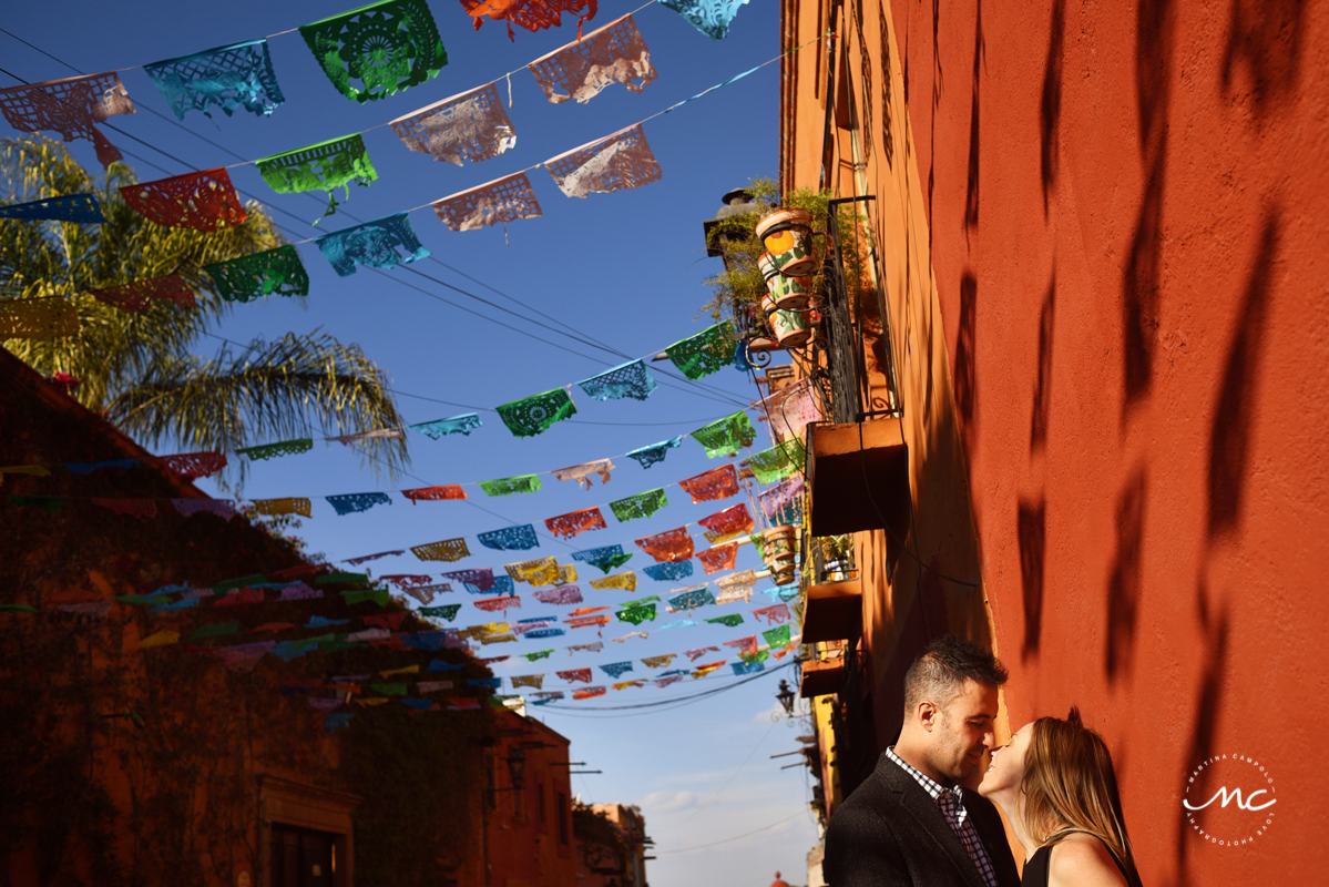 Engagement session in San Miguel de Allende, Guanajuato, Mexico. Martina Campolo Photography