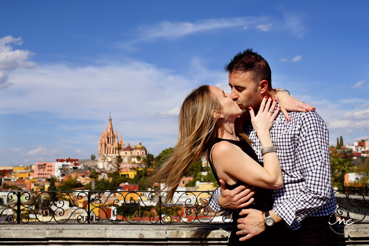 Couple's kiss at Rosewood San Miguel de Allende Rooftop. Martina Campolo Photography