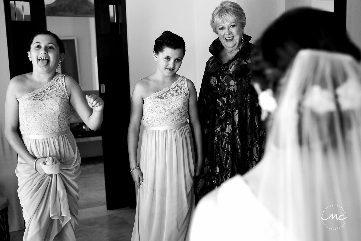 Black and white getting ready moment at Hacienda del Mar, Puerto Aventuras, Mexico. Martina Campolo Wedding Photography