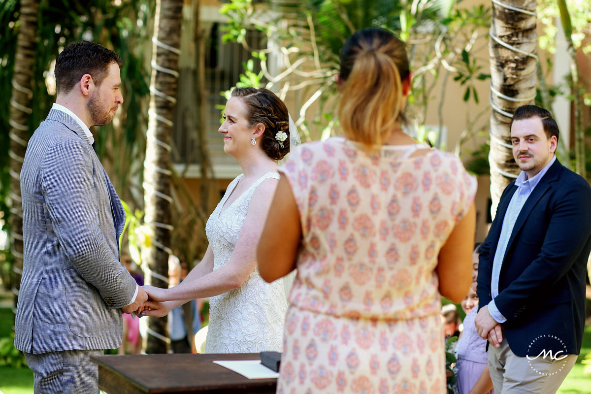 Wedding ceremony moment at Hacienda del Mar, Riviera Maya, Mexico. Martina Campolo Photography