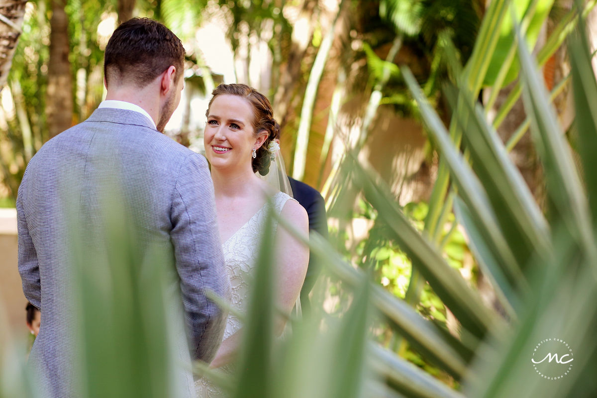 Destination bride at her garden wedding in Hacienda del Mar, Riviera Maya, Mexico. Martina Campolo Photography