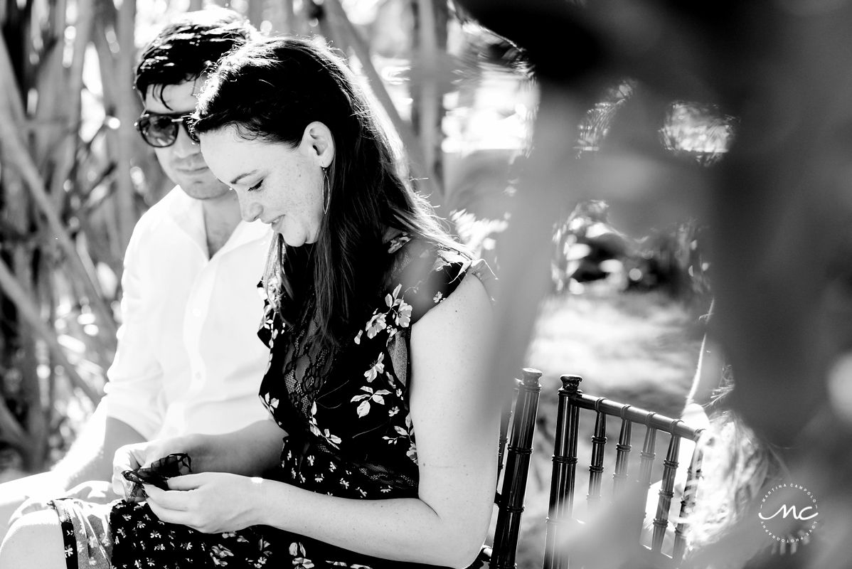 Ring warming moment at Hacienda del Mar wedding in Mexico. Martina Campolo Photography