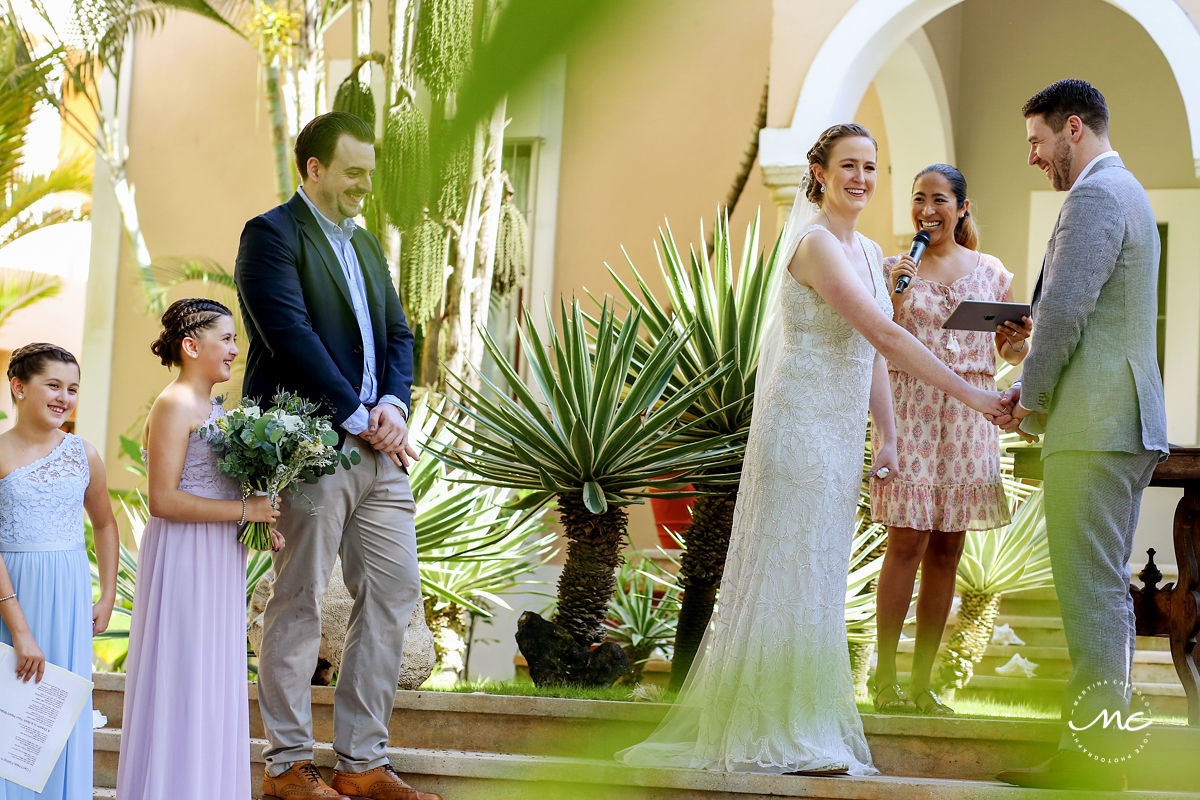 Wedding ceremony moment at Hacienda del Mar, Riviera Maya, Mexico. Martina Campolo Photography