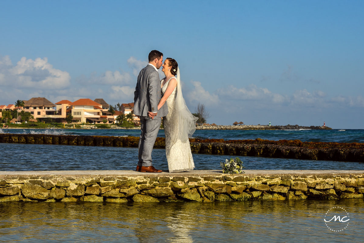 Bride and groom portraits at Hacienda del Mar, Puerto Aventuras, Mexico. Martina Campolo Luxury Wedding Photography