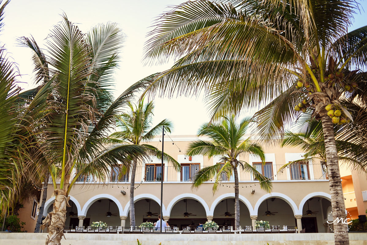 Beach front private wedding venue. Hacienda del Mar, Puerto Aventuras, Mexico. Martina Campolo Photography