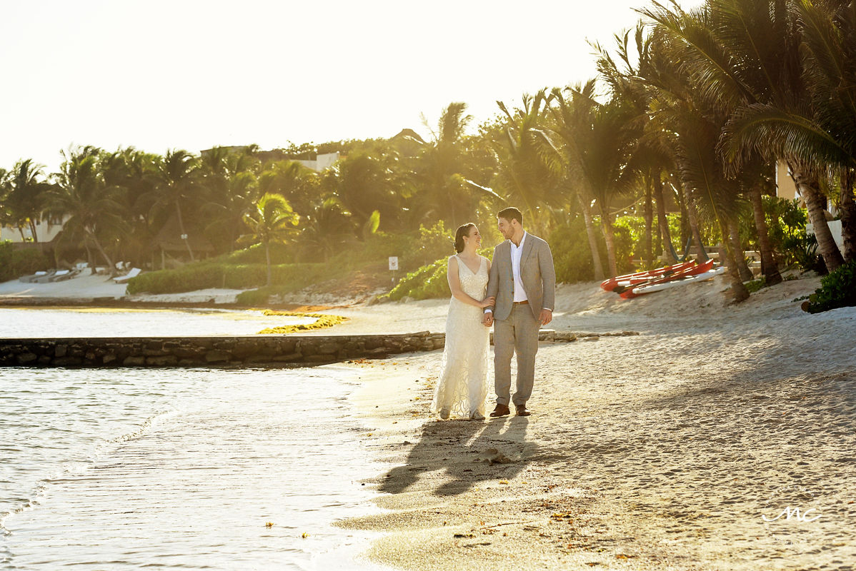 Bride and groom beach portraits with natural light in Puerto Aventuras, Mexico. Martina Campolo Luxury Wedding Photography