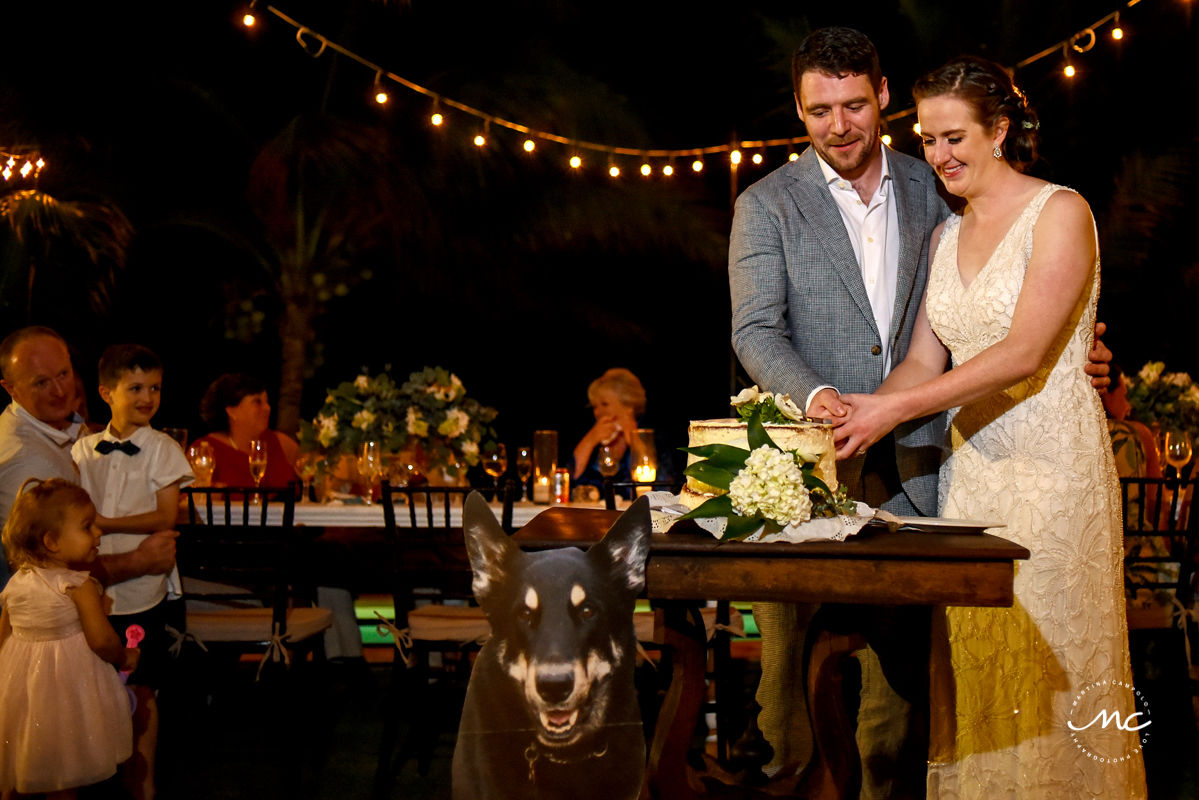 Bride and groom cake cutting with cut out image of their dog. Hacienda del Mar wedding by Martina Campolo Photography
