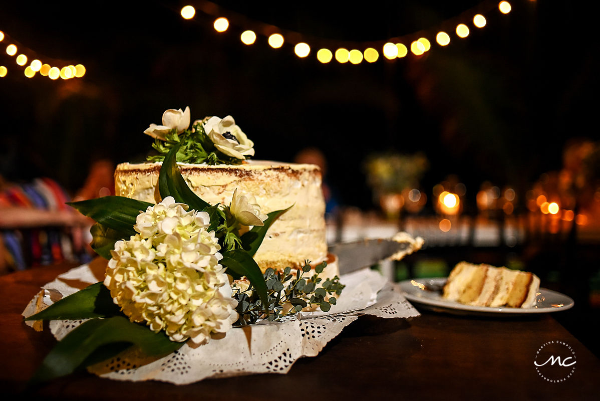 Rustic wedding cake with fresh flowers at Hacienda del Mar, Puerto Aventuras, Mexico. Martina Campolo Photography